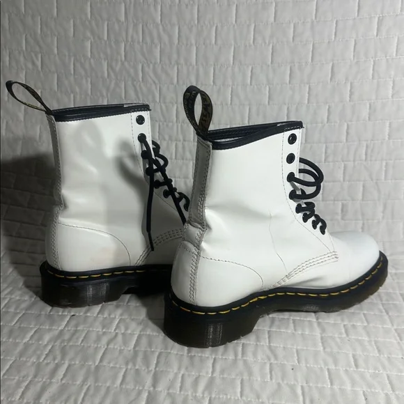 Dr. Martens 1460 8 Eye White Combat Boots with Black Laces. Please see photos - Picture 2 of 8